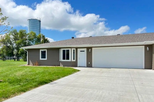 large photo of apartment